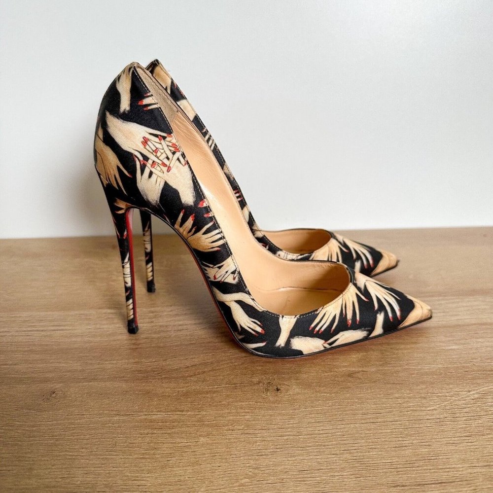 ❤️SOLD❤️Christian Louboutin Heels - Picture 8 of 15